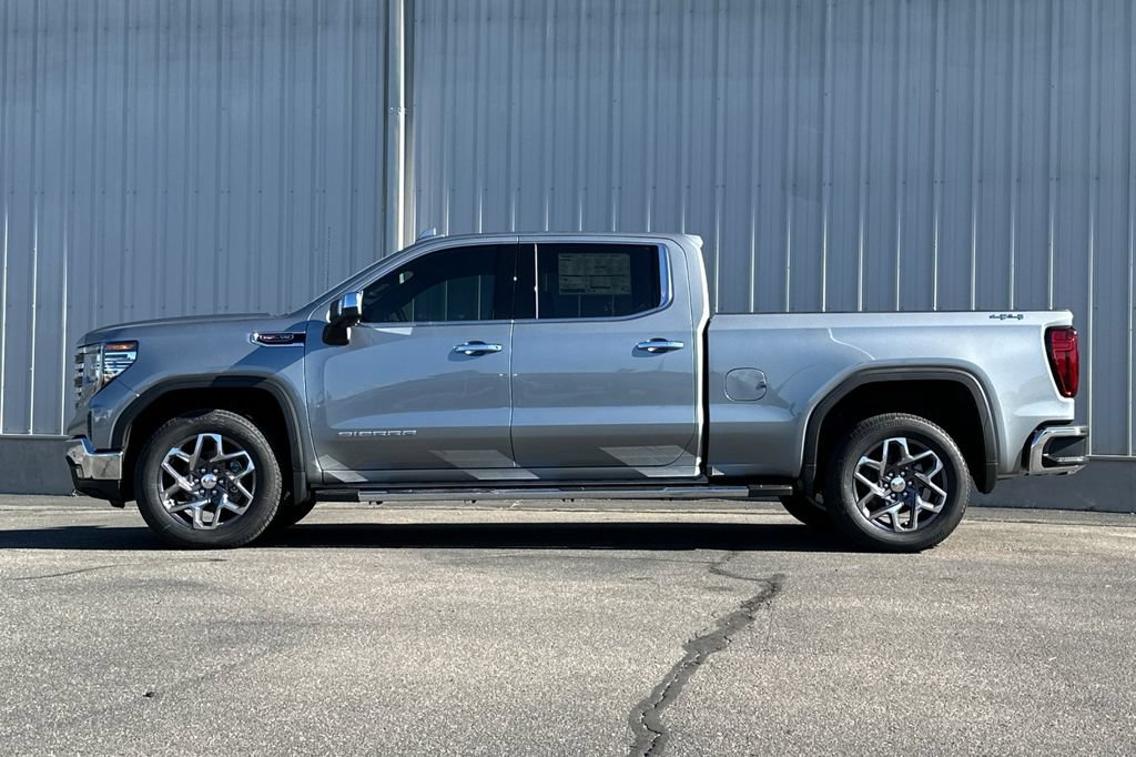 New 2026 GMC Sierra 1500 SLT w/ SLT Premium Package AWD/4WD image 10