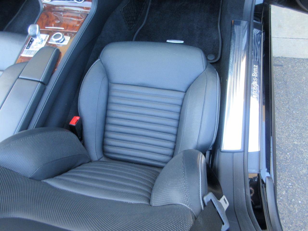 Used 2017 Mercedes-Benz SL 550 image 28