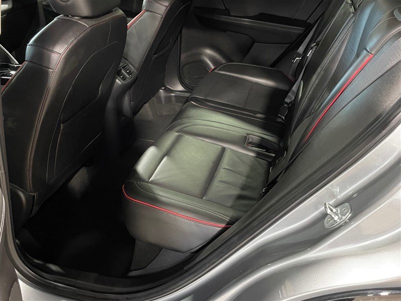 Used 2023 Buick Envision Essence w/ Sport Touring Package image 22