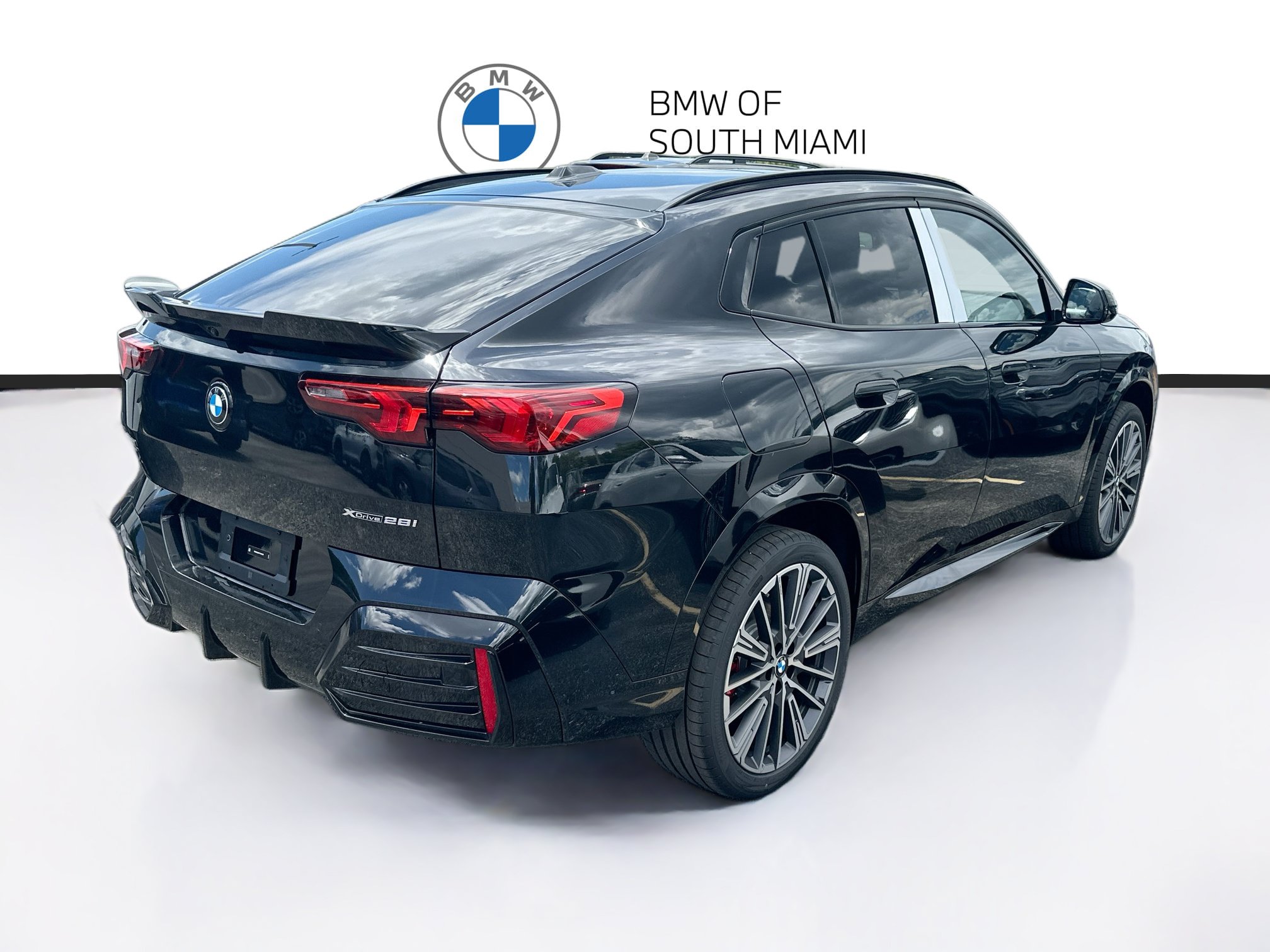 New 2026 BMW X2 xDrive28i AWD/4WD image 6