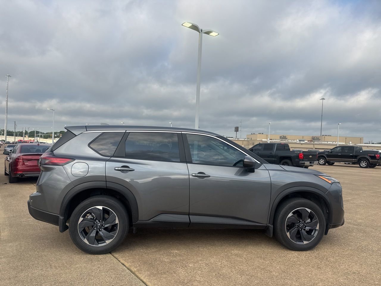 Certified 2024 Nissan Rogue SV image 24