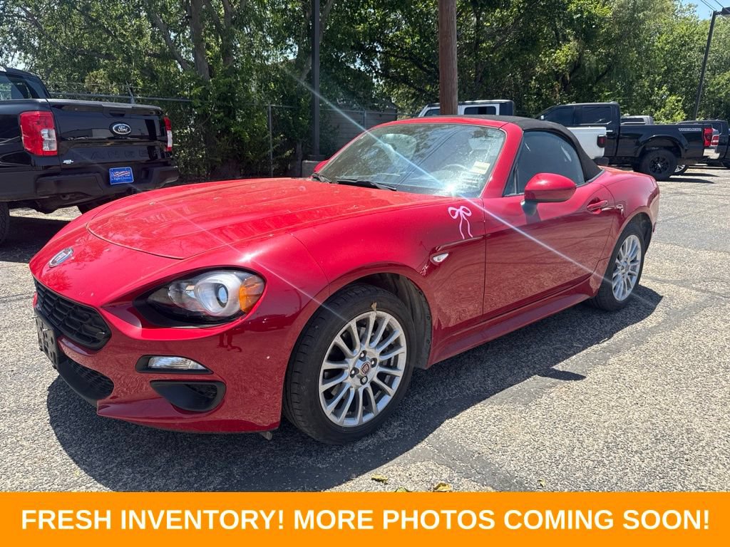Used 2017 FIAT 124 Spider Classica RWD image 5