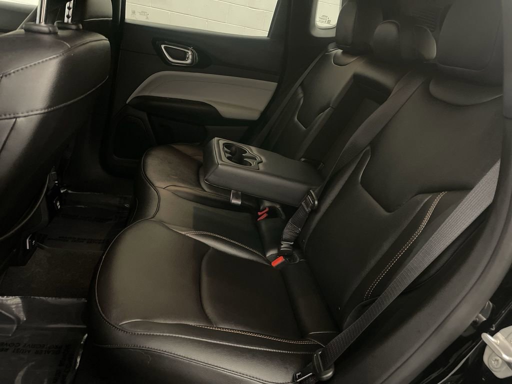 Used 2024 Jeep Compass Limited image 9