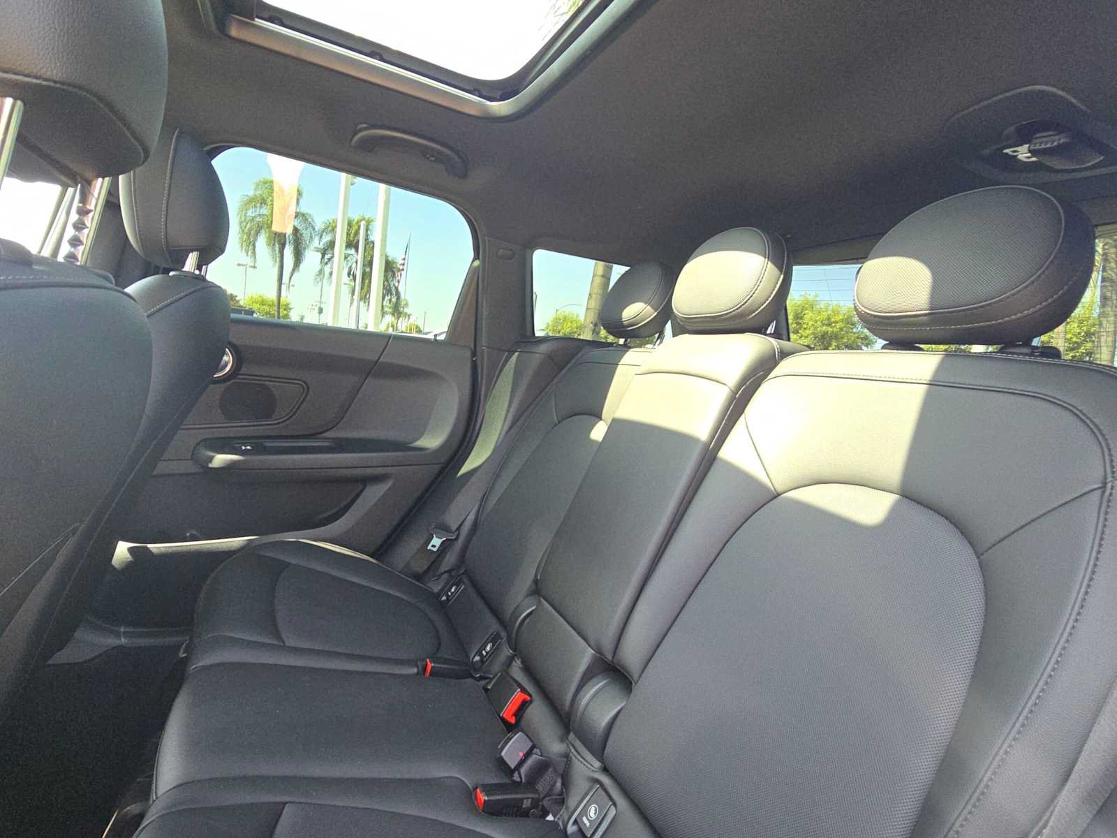 Used 2021 MINI Cooper Countryman FWD image 17