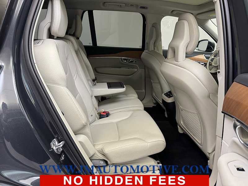 Used 2021 Volvo XC90 T6 Momentum image 20