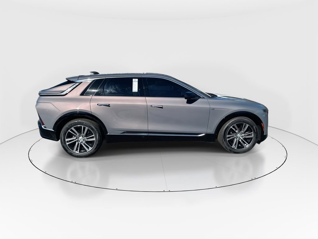 Used 2025 Cadillac Lyriq Luxury w/ LPO, Floor Liner Package image 9