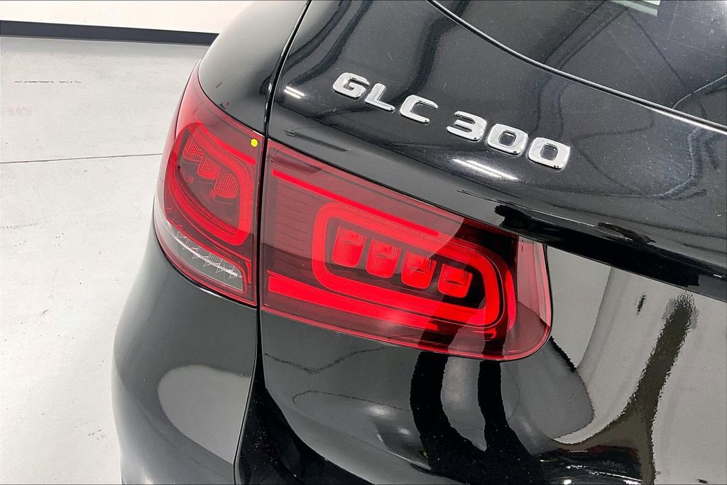 Used 2021 Mercedes-Benz GLC 300 image 30