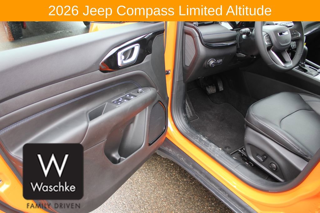 Used 2026 Jeep Compass Limited AWD/4WD image 12