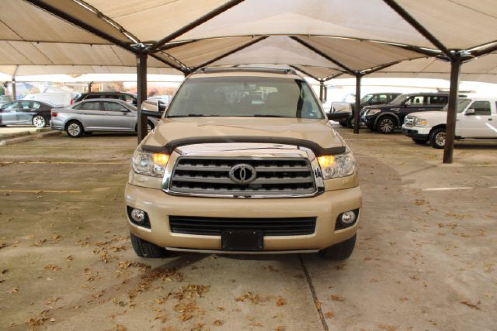 Used 2010 Toyota Sequoia Limited image 2