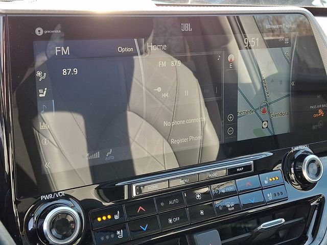 Certified 2021 Toyota Highlander Platinum image 20