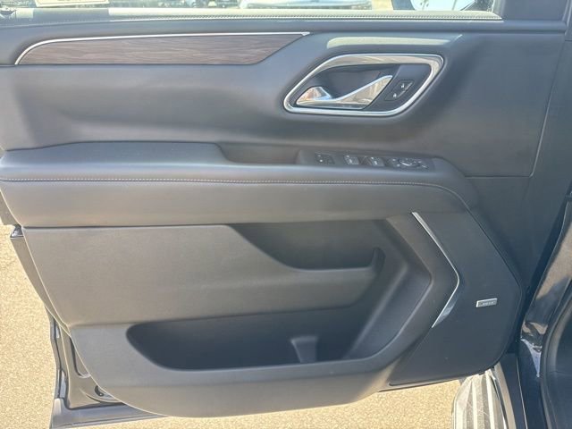 Used 2021 Chevrolet Tahoe LT w/ LT Signature Package image 11