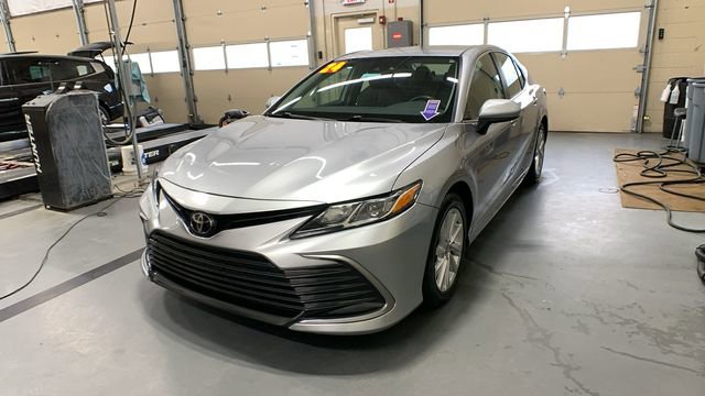 Used 2024 Toyota Camry LE FWD image 3