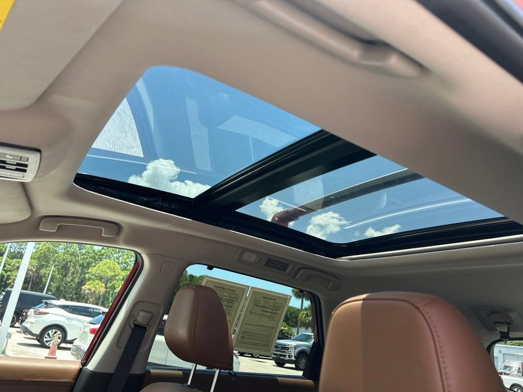 Certified 2025 Nissan Pathfinder Platinum w/ Cargo Package FWD image 23