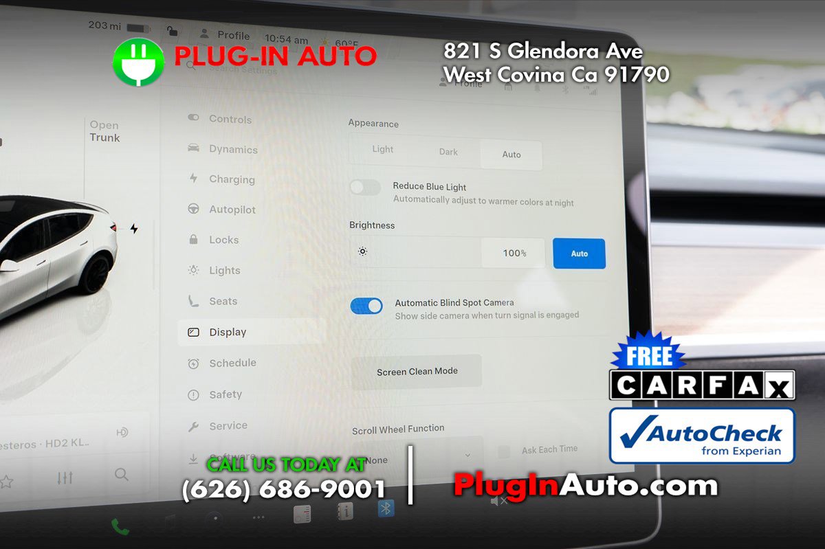 Used 2023 Tesla Model Y Performance image 30