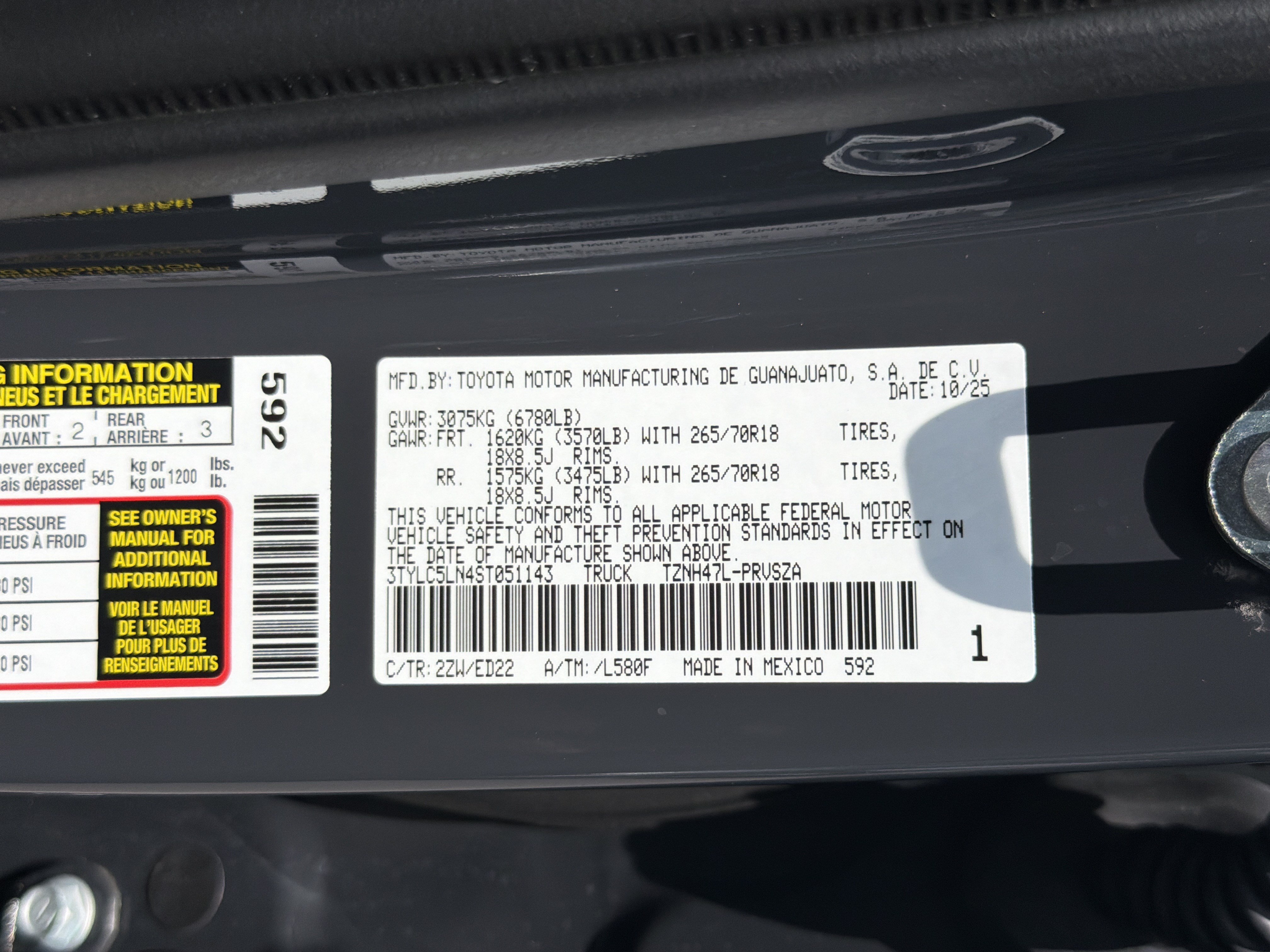 Certified 2025 Toyota Tacoma TRD Pro AWD/4WD image 31