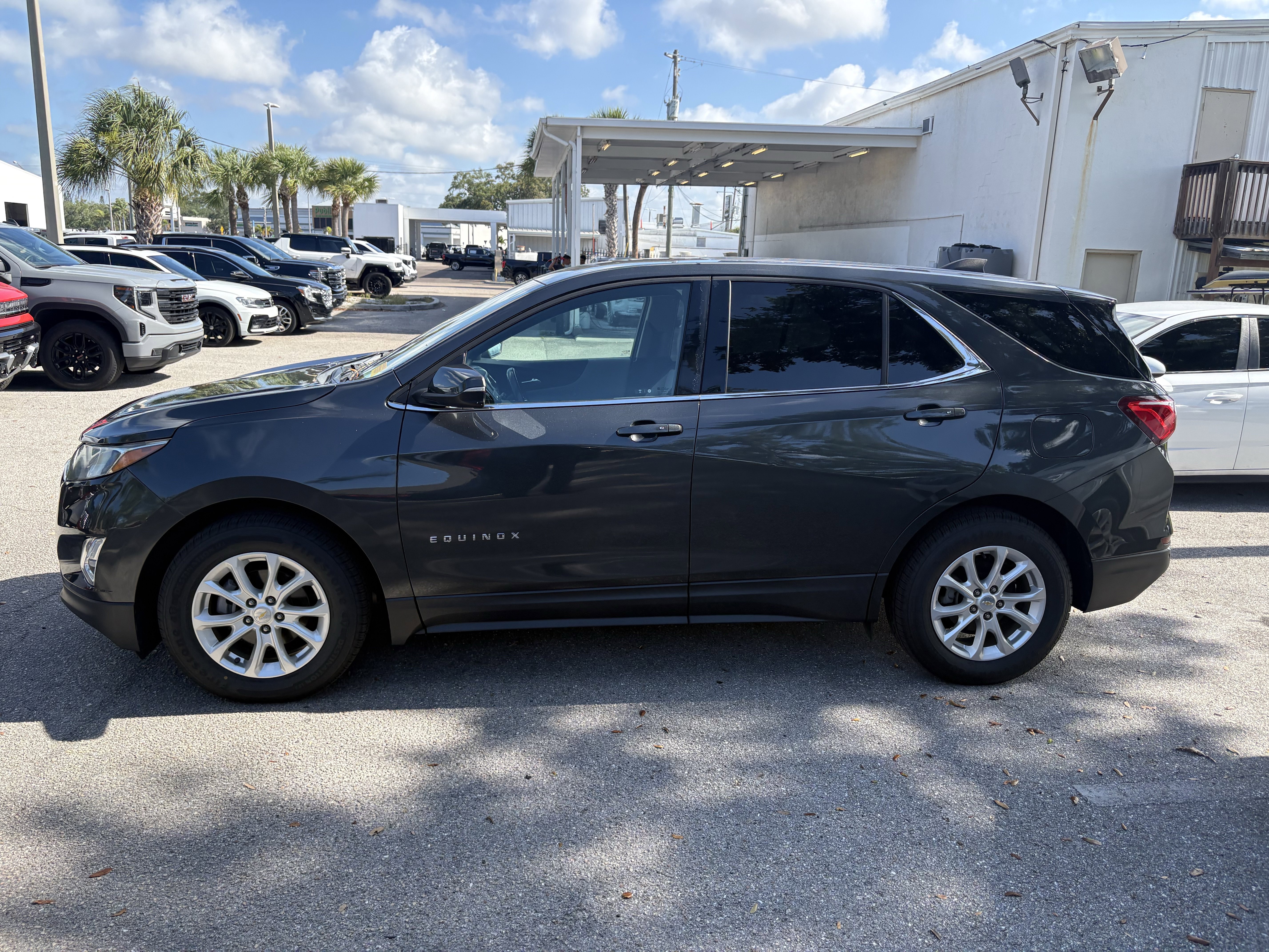 Used 2018 Chevrolet Equinox LT FWD image 10