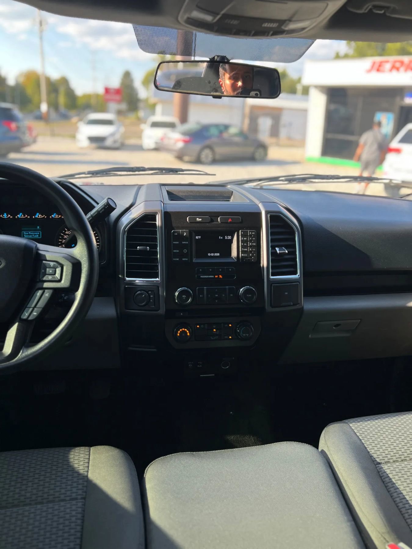 Used 2015 Ford F150 XLT w/ XTR Package image 13