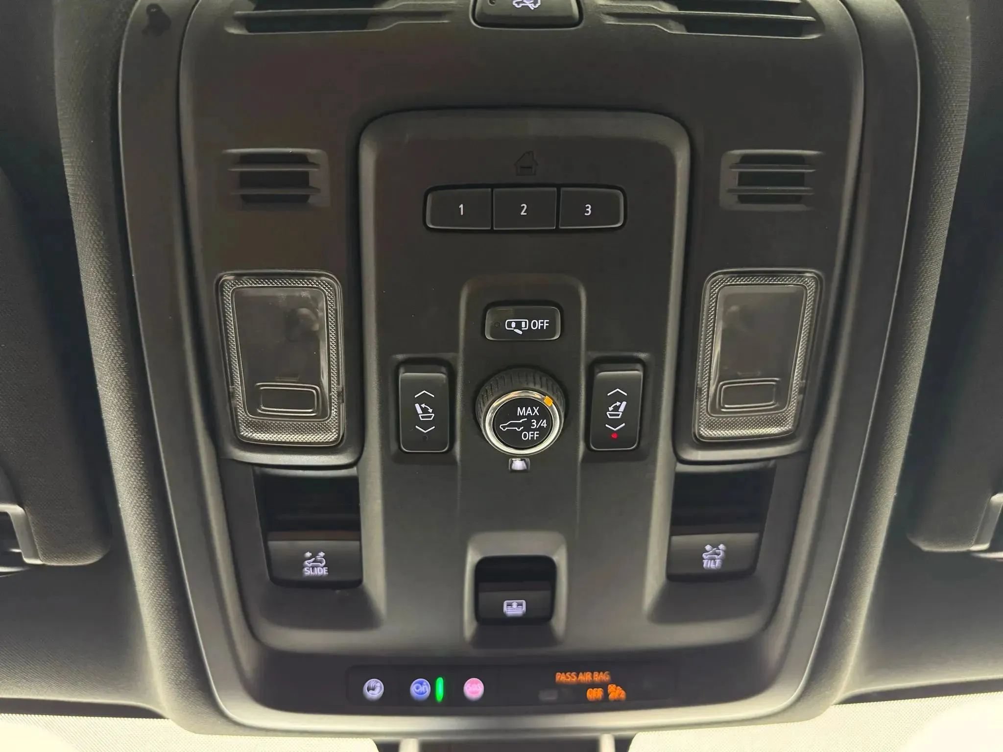Used 2021 GMC Yukon XL Denali w/ Advanced Technology Package AWD/4WD image 25