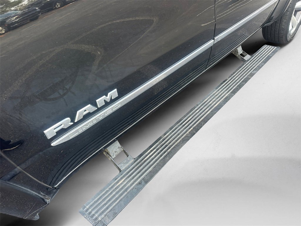 Certified 2022 RAM 1500 Limited image 18