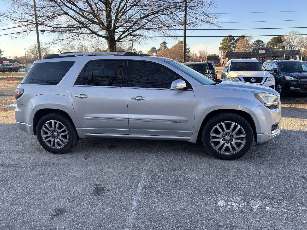 Used 2014 GMC Acadia Denali image 5