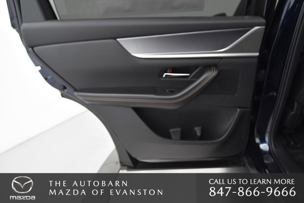 Certified 2025 MAZDA CX-90 Plug-In Hybrid w/Premium Sport image 31