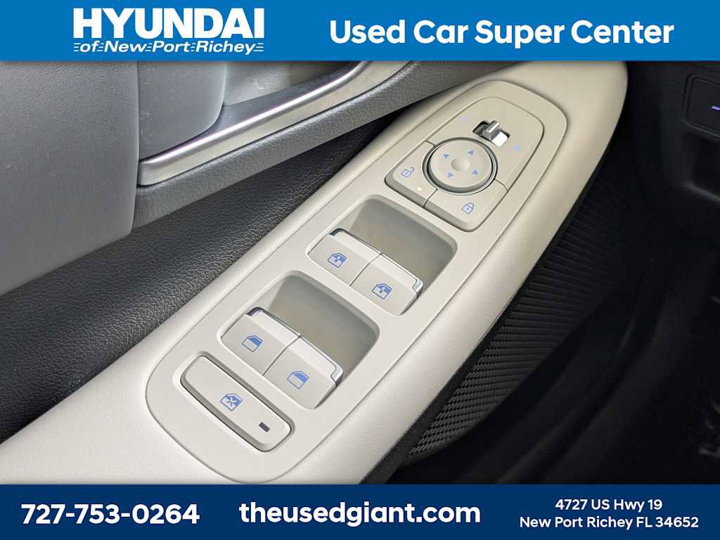 Used 2025 Hyundai Sonata SEL FWD image 28
