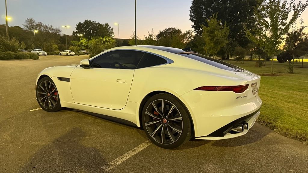 Used 2021 Jaguar F-TYPE R image 6
