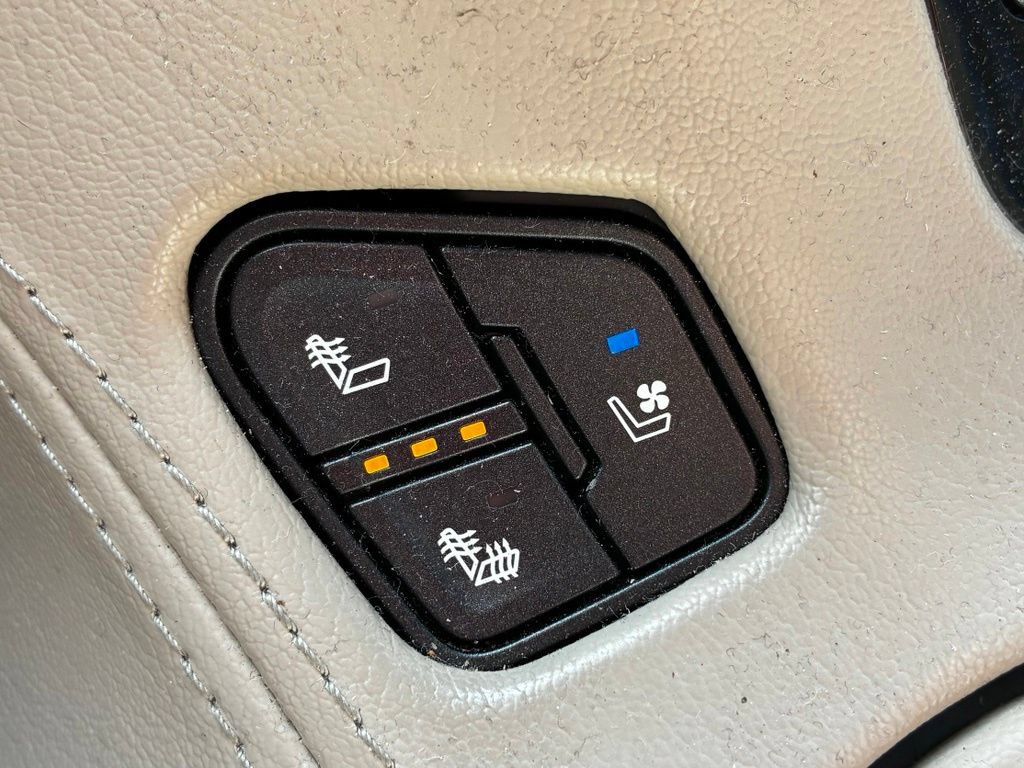Used 2019 GMC Yukon Denali w/ Open Road Package RWD image 22