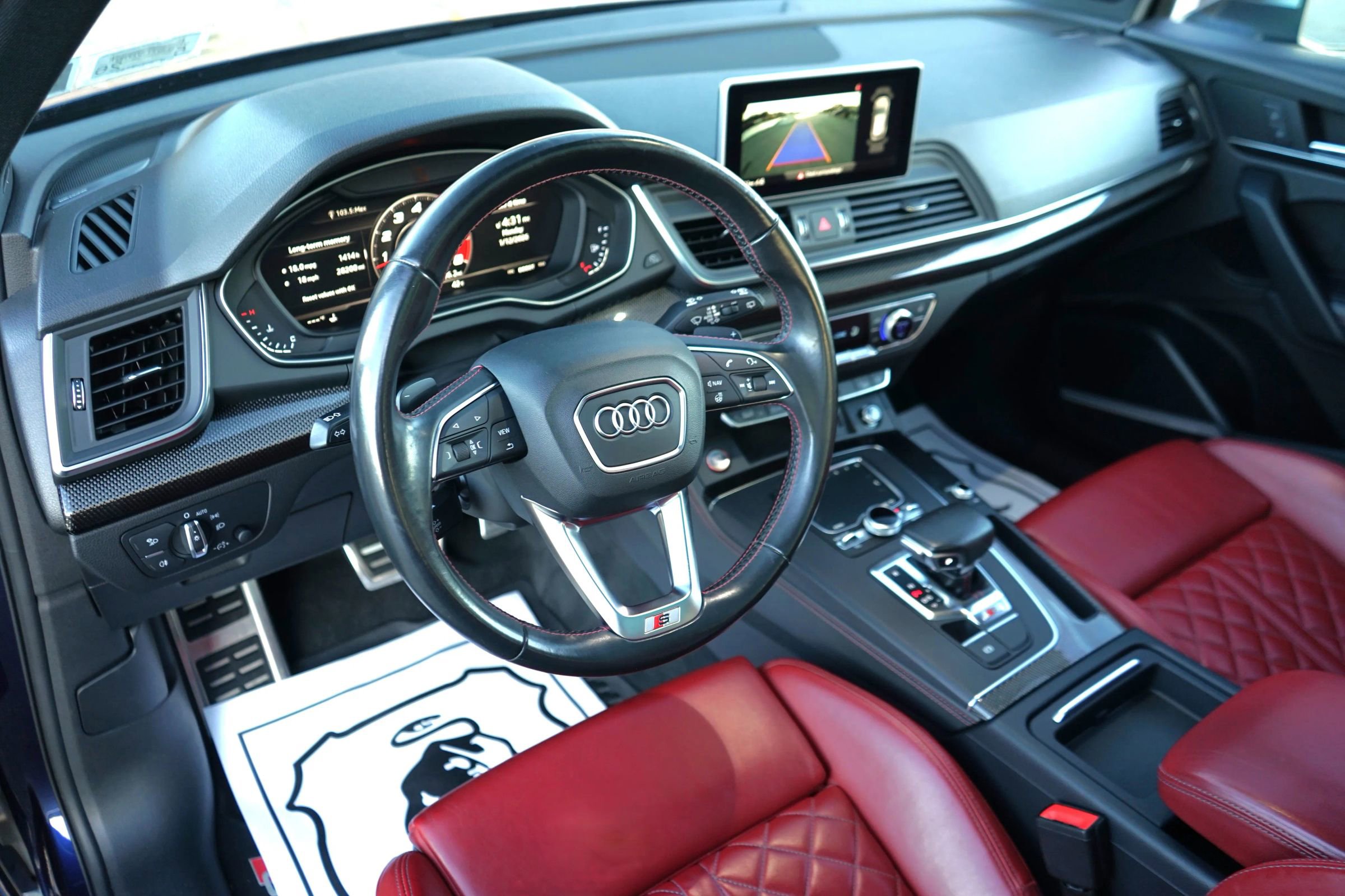 Used 2018 Audi SQ5 Premium Plus w/ S Sport Package image 18