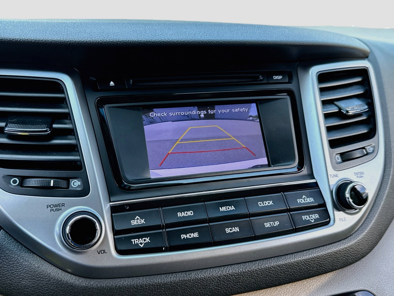 Used 2018 Hyundai Tucson SE FWD image 17