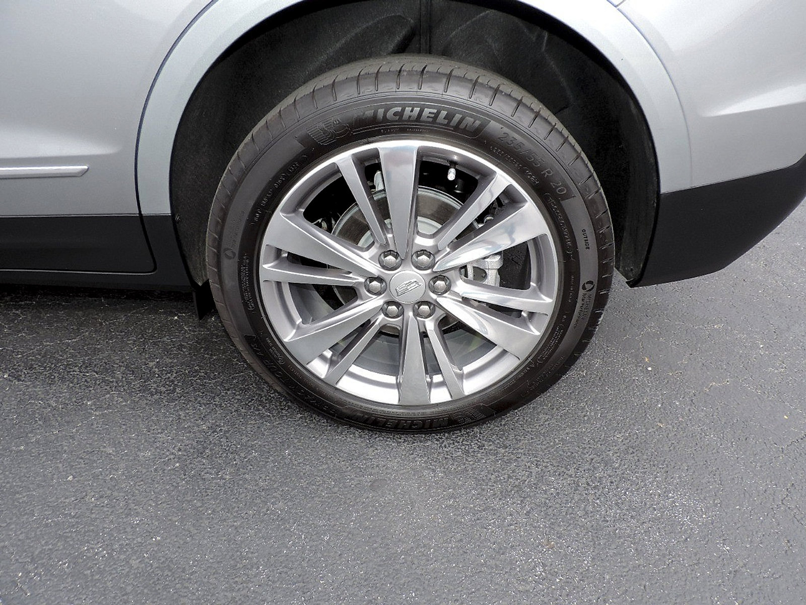 Used 2025 Cadillac XT5 Premium Luxury FWD image 22
