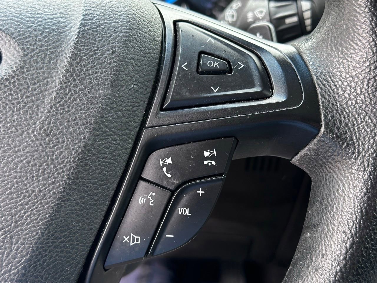 Used 2015 Ford Edge SE FWD image 27