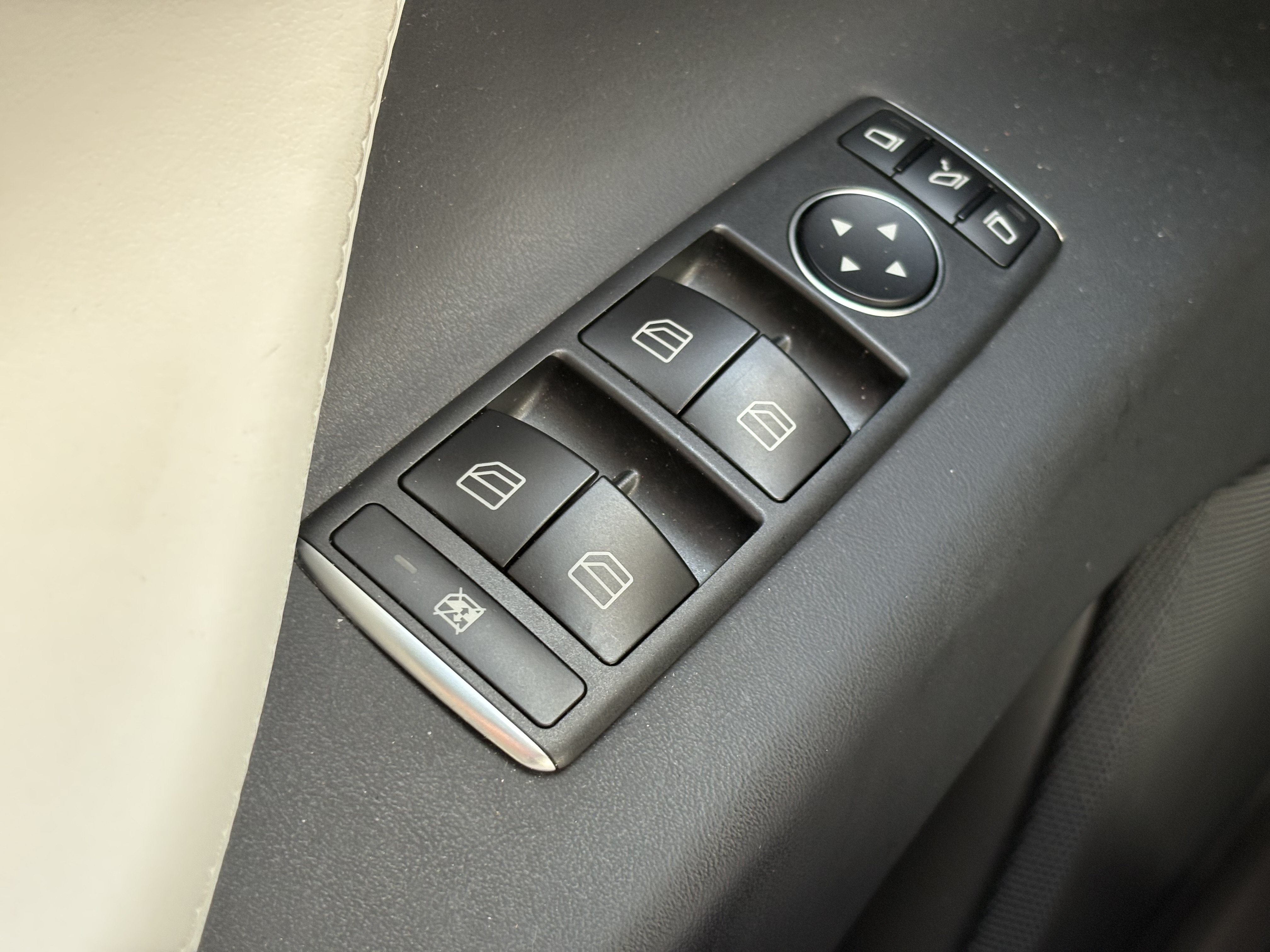 Used 2019 Tesla Model X P100D AWD/4WD image 23