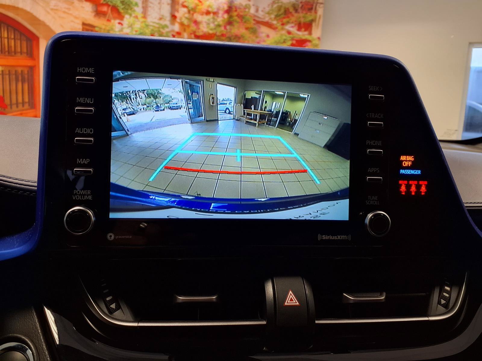 Used 2020 Toyota C-HR XLE FWD image 20