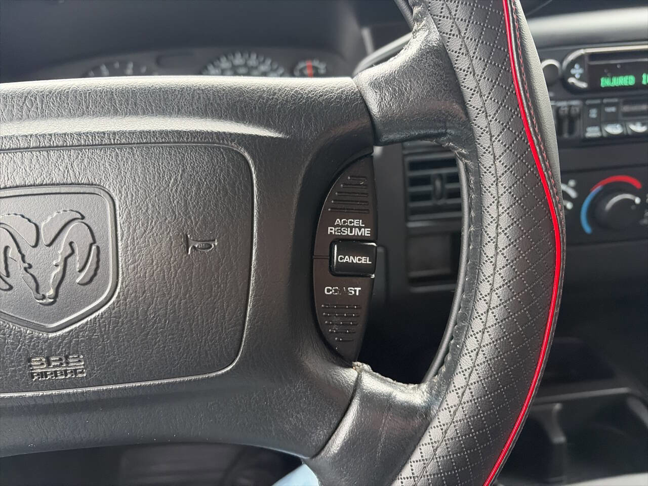 Used 2004 Dodge Dakota Sport w/ Deluxe Convenience Group image 24