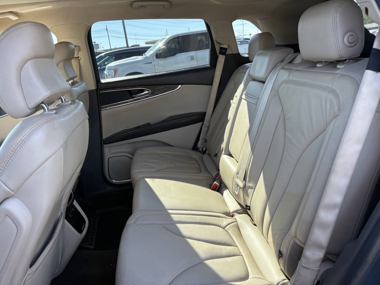 Used 2016 Lincoln MKX Select w/ Climate Package AWD/4WD image 13