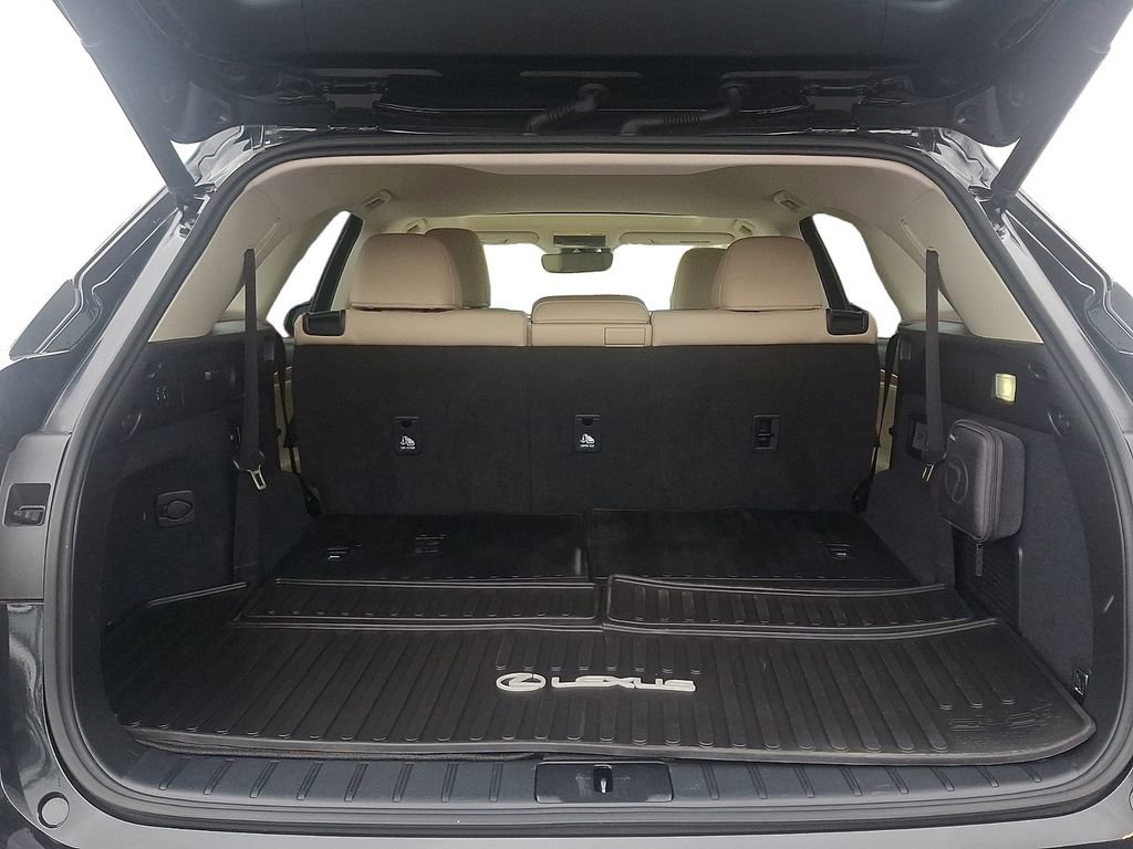 Used 2022 Lexus RX 350L Premium w/ Premium Package image 29