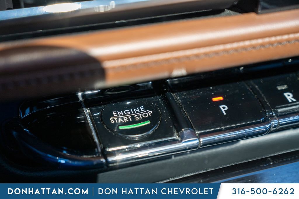 Used 2023 Lincoln Nautilus Reserve image 12