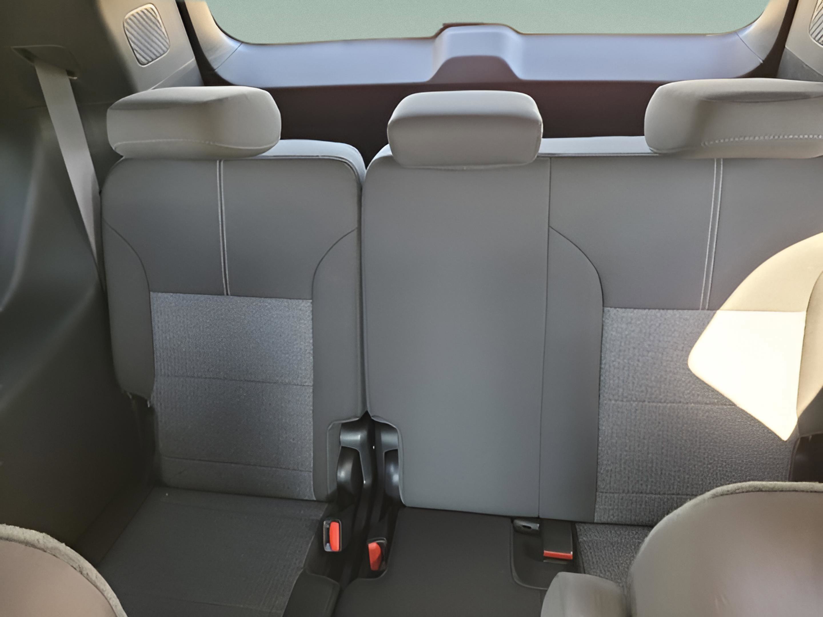 New 2026 GMC Acadia Elevation image 34