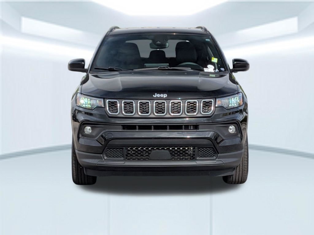 Used 2024 Jeep Compass Latitude AWD/4WD image 11