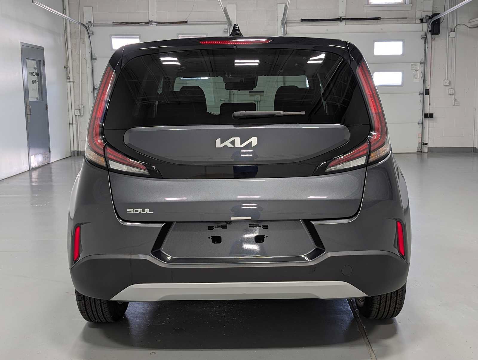 Certified 2023 Kia Soul LX w/ Option Group 015 FWD image 9