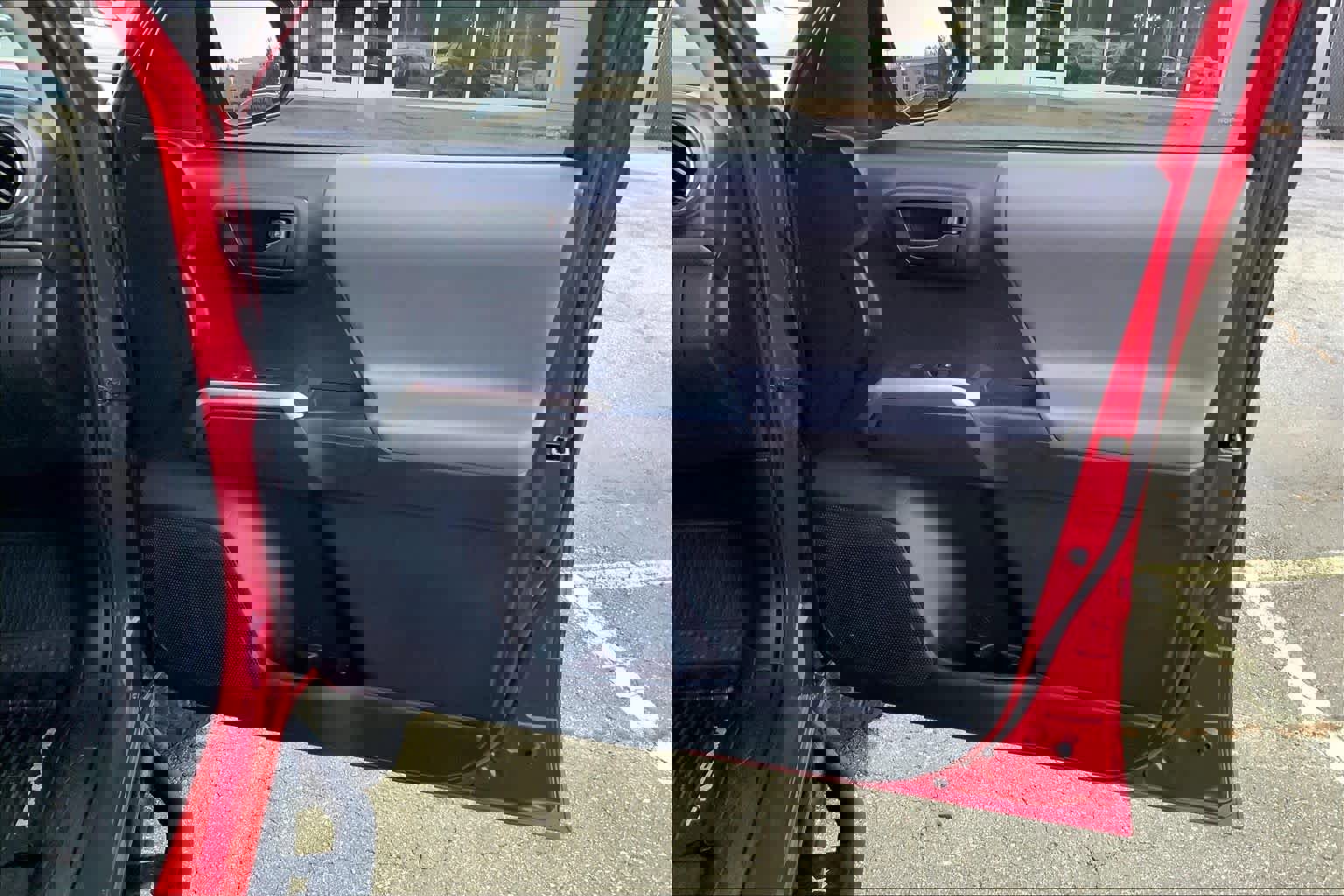 Certified 2018 Toyota Tacoma SR5 image 21