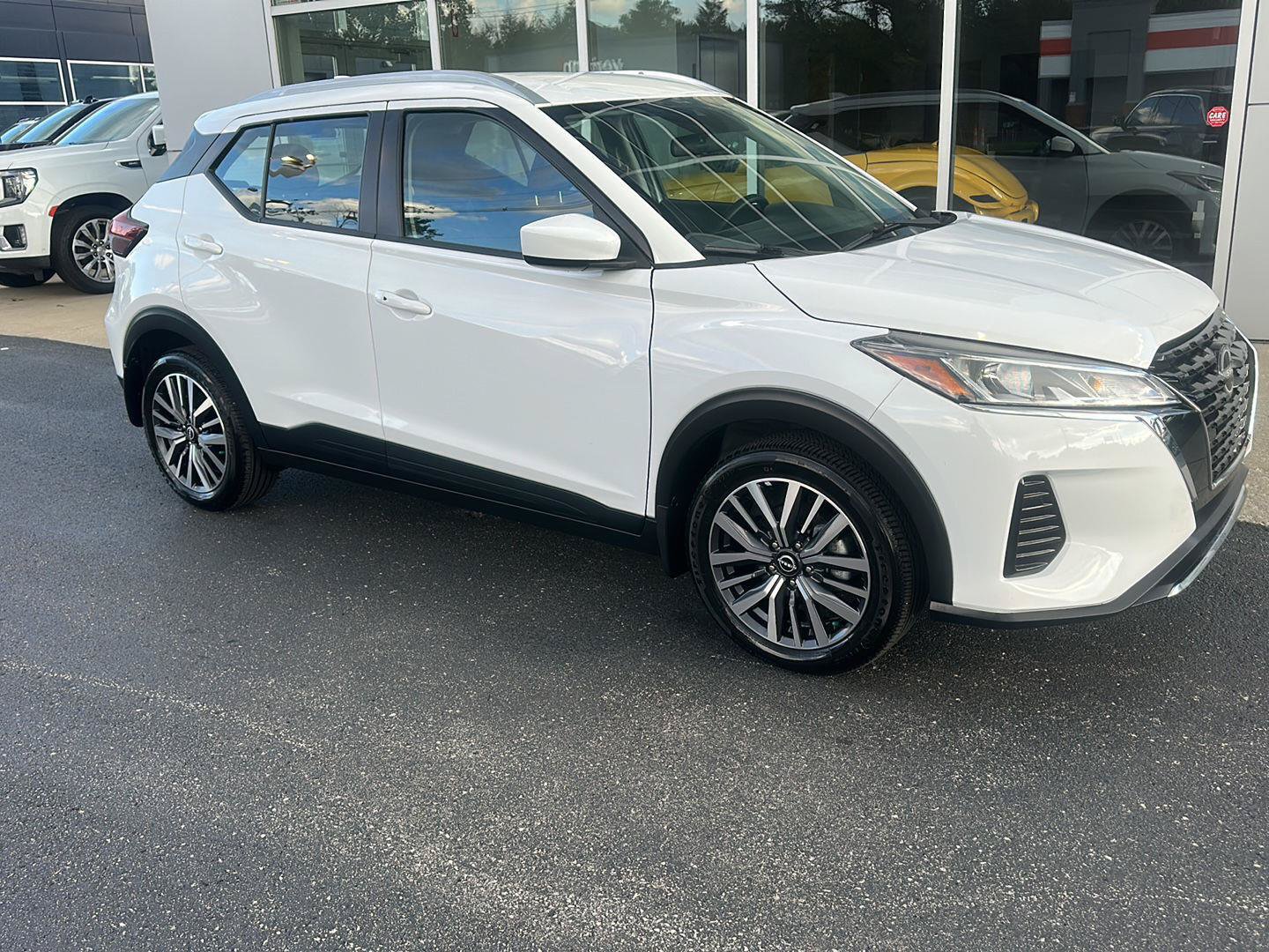 Used 2024 Nissan Kicks SV