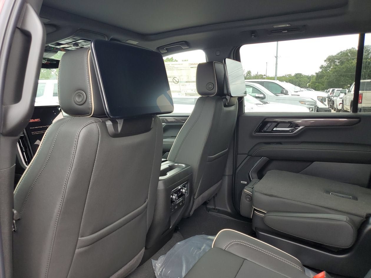 New 2026 GMC Yukon XL Elevation w/ Elevation Premium Package AWD/4WD image 10