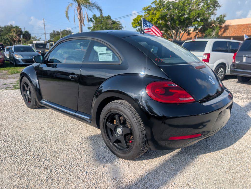 Used 2012 Volkswagen Beetle 2.5 FWD image 7