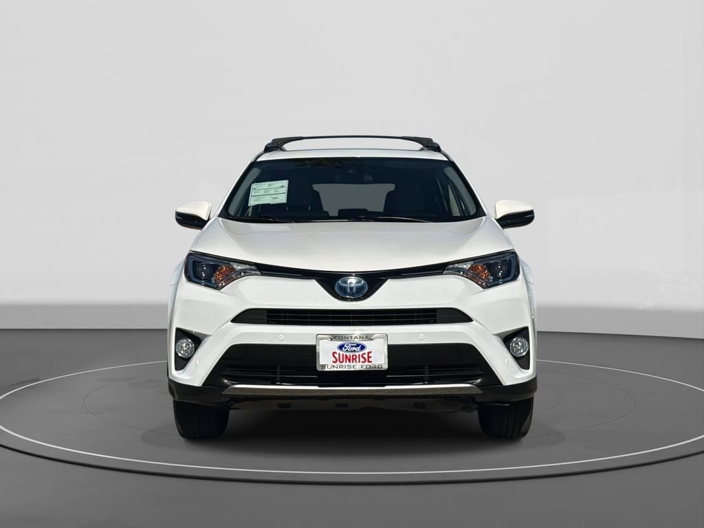 Used 2018 Toyota RAV4 XLE w/ Convenience Package image 3