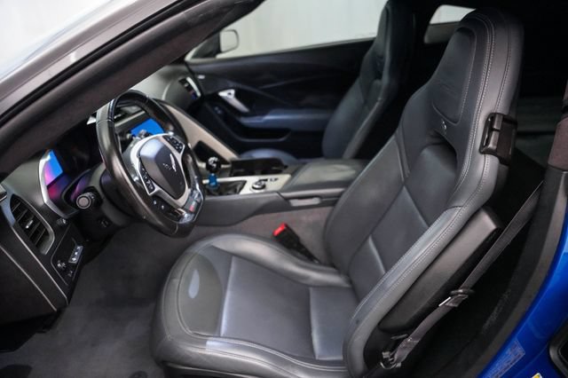 Used 2015 Chevrolet Corvette Z06 w/ 3LZ Preferred Equipment Group RWD image 18