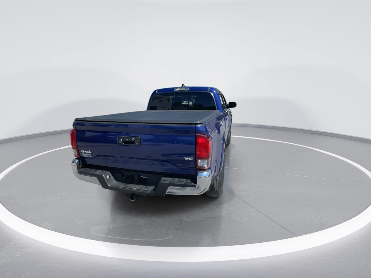 Used 2023 Toyota Tacoma SR5 AWD/4WD image 17