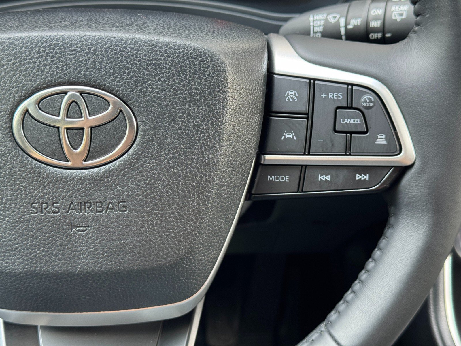 Used 2024 Toyota Grand Highlander AWD image 21