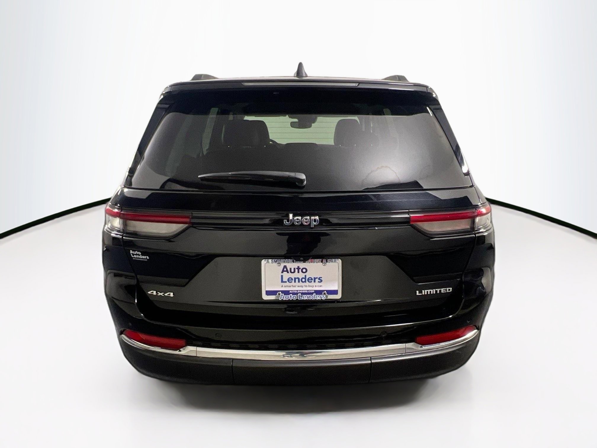 Used 2023 Jeep Grand Cherokee Limited AWD/4WD image 6